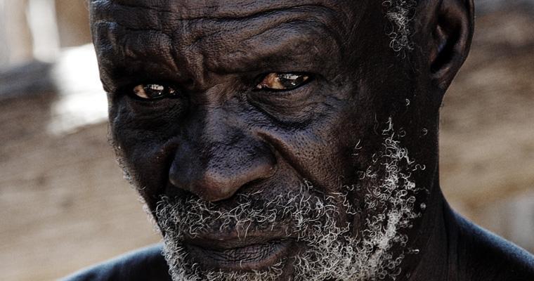 Alter Mann aus dem Lebenden Museum der Damara